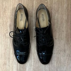 PATENT BLACK SHOE